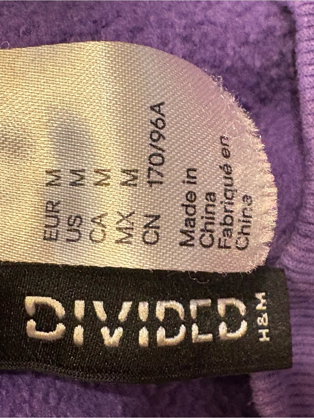 H&M Divided Nirvana Crewneck Sweatshirt oversized in Purple size medium - Picture 2 of 2